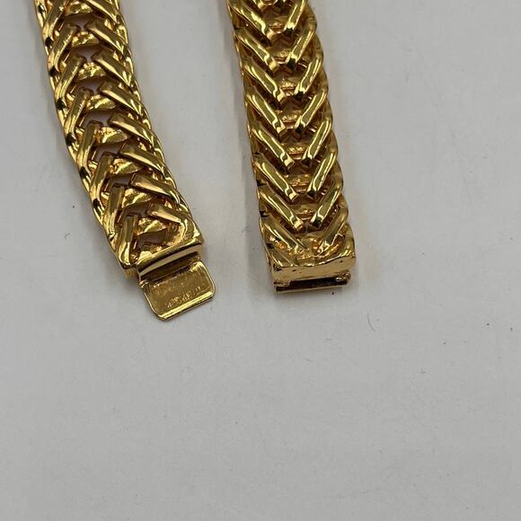 Ciner Authentic Vintage Polished Herringbone Wheat Link Heavy Chain Necklace - Picture 10 of 10